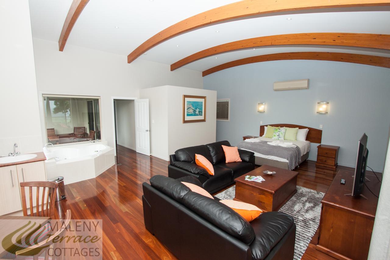 Maleny Terrace Cottages Eksteriør bilde